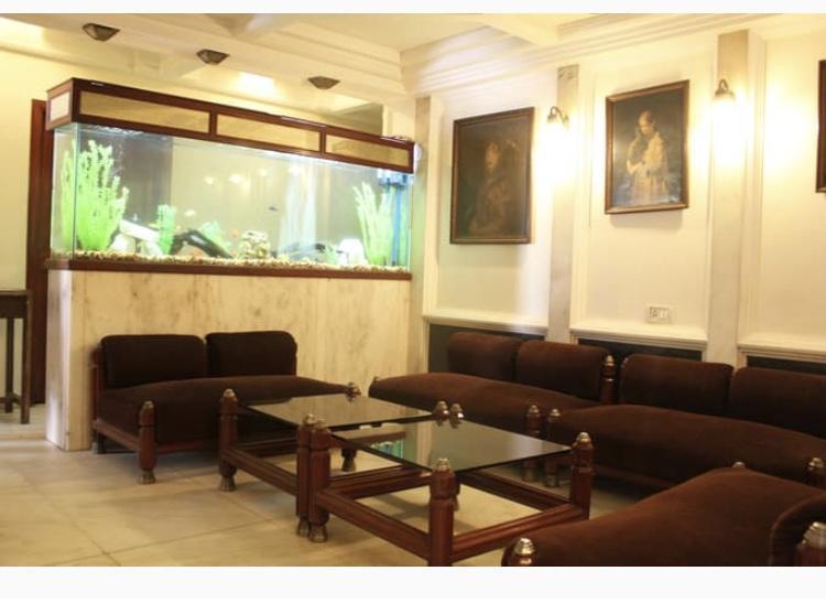 Hotel Ganesh Palace ムンバイ エクステリア 写真